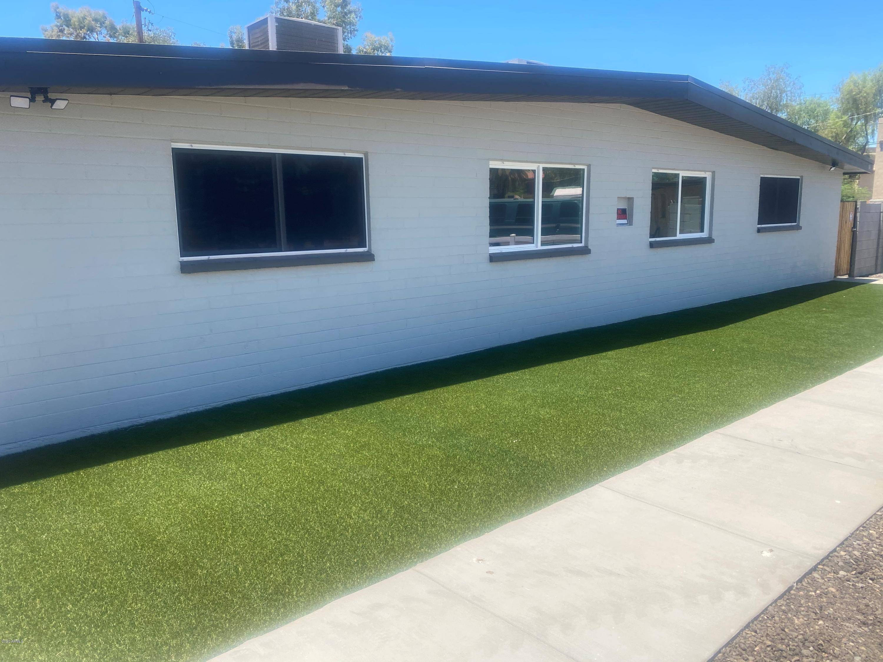 914 S KENWOOD Circle,  Tempe,  AZ 85281
