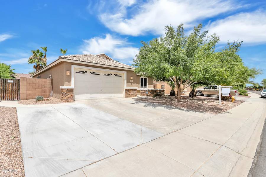 18228 W PORT ROYALE Lane, Surprise, AZ 85388