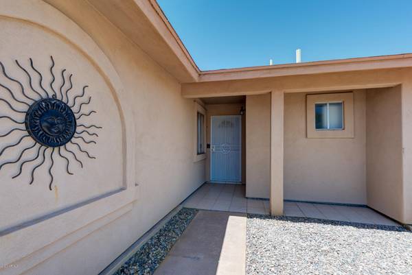 Tolleson, AZ 85353,712 N 95th Avenue