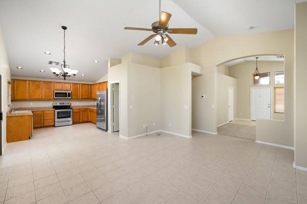 Chandler, AZ 85286,284 W ORIOLE Way