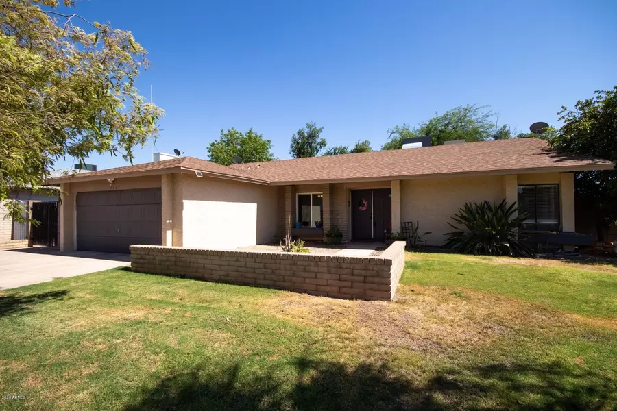 1127 W PLATA Avenue, Mesa, AZ 85210