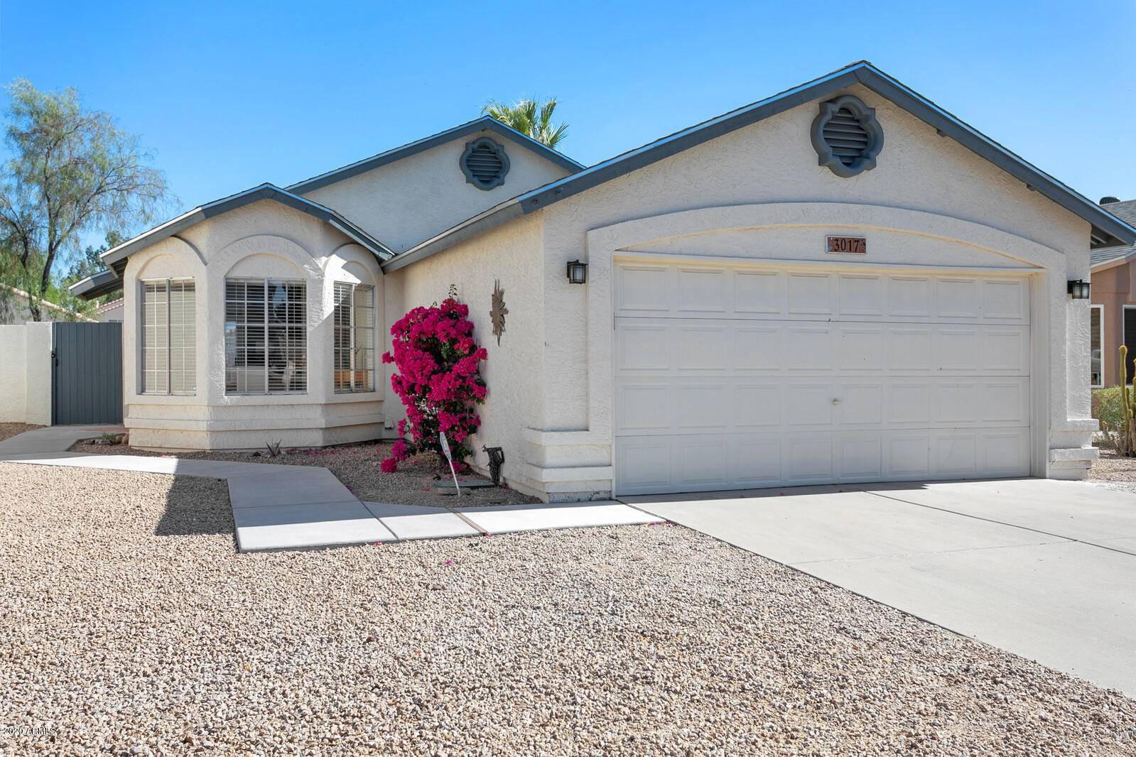 3017 E SIESTA Lane, Phoenix, AZ 85050