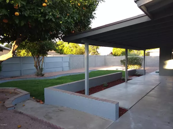 Mesa, AZ 85202,1764 W NIDO Avenue