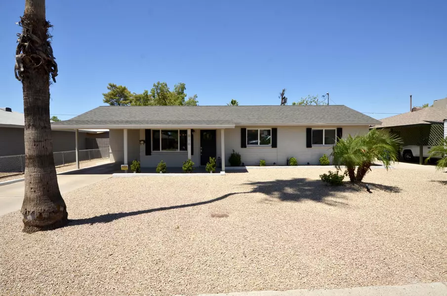 816 E SELDON Lane, Phoenix, AZ 85020