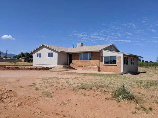 Huachuca City, AZ 85616,403 N FAIRBANKS --