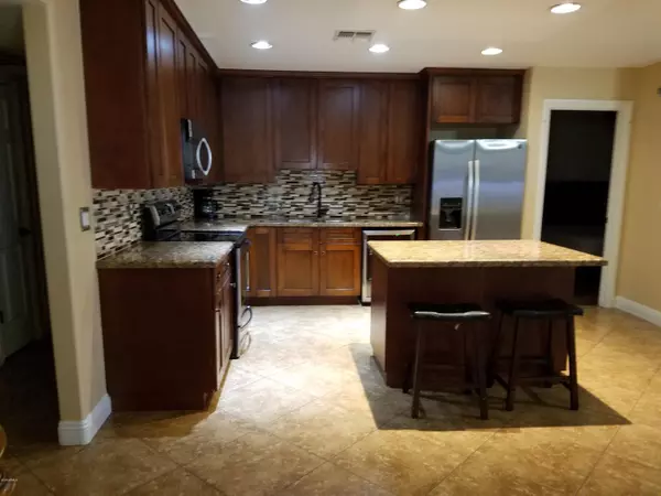 Glendale, AZ 85303,7232 W San Miguel Avenue