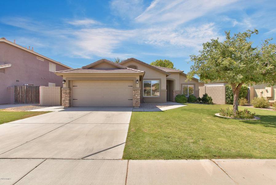 3872 S SETON Avenue, Gilbert, AZ 85297