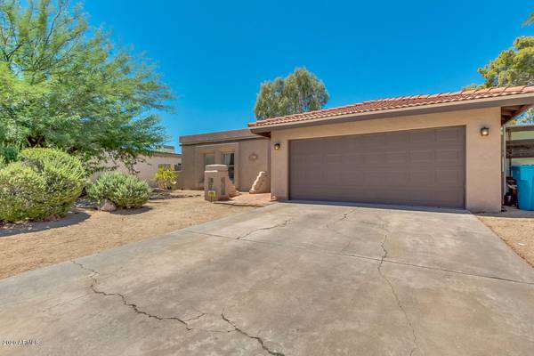 Phoenix, AZ 85032,3817 E LARKSPUR Drive