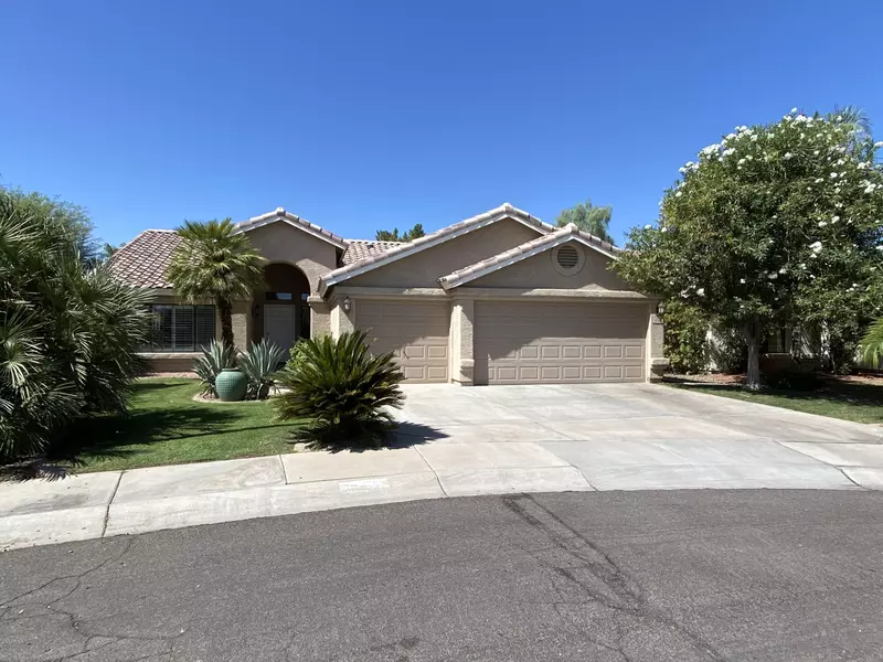 1233 W LANTANA Drive, Chandler, AZ 85248