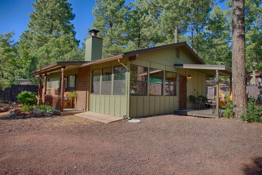 9395 N WOLF Lane, Lakeside, AZ 85929