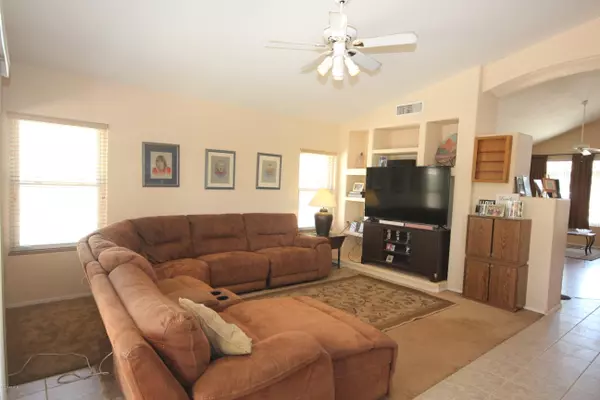 Mesa, AZ 85206,736 S BALBOA Circle