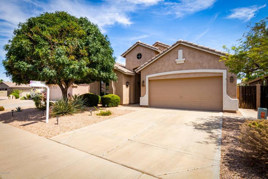 72 E PICCOLO Court, San Tan Valley, AZ 85143