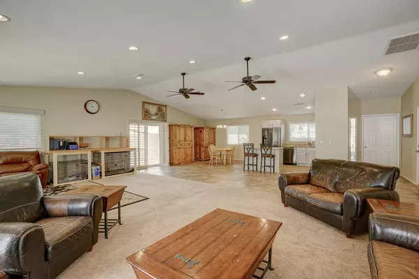 Scottsdale, AZ 85254,6911 E PHELPS Road