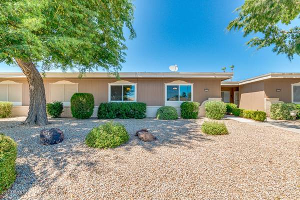 10114 W HUTTON Drive, Sun City, AZ 85351