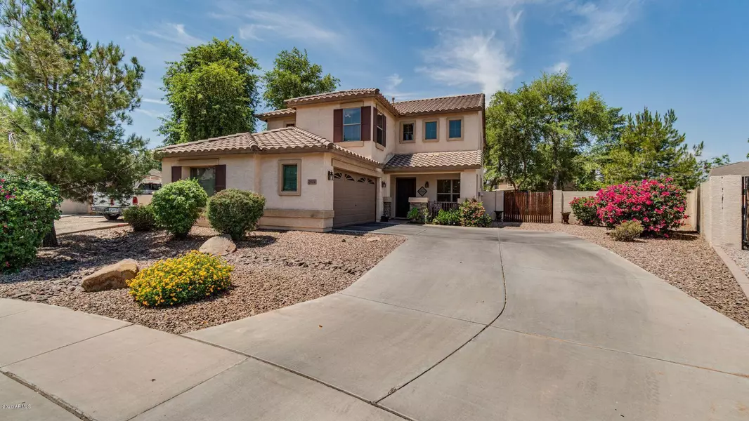 2974 S CHAPARRAL Boulevard, Gilbert, AZ 85295