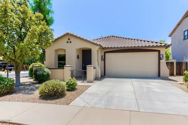 21869 E GOLD CANYON Drive, Queen Creek, AZ 85142