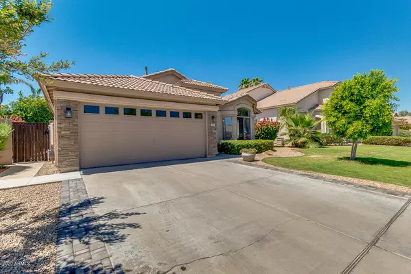 Chandler, AZ 85248,1863 W CANYON Way