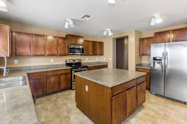 Coolidge, AZ 85128,1010 W Lindbergh Avenue