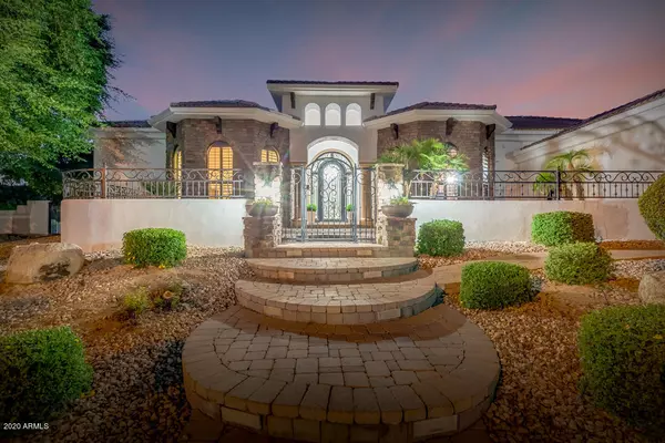 2718 E LINES Lane, Gilbert, AZ 85297