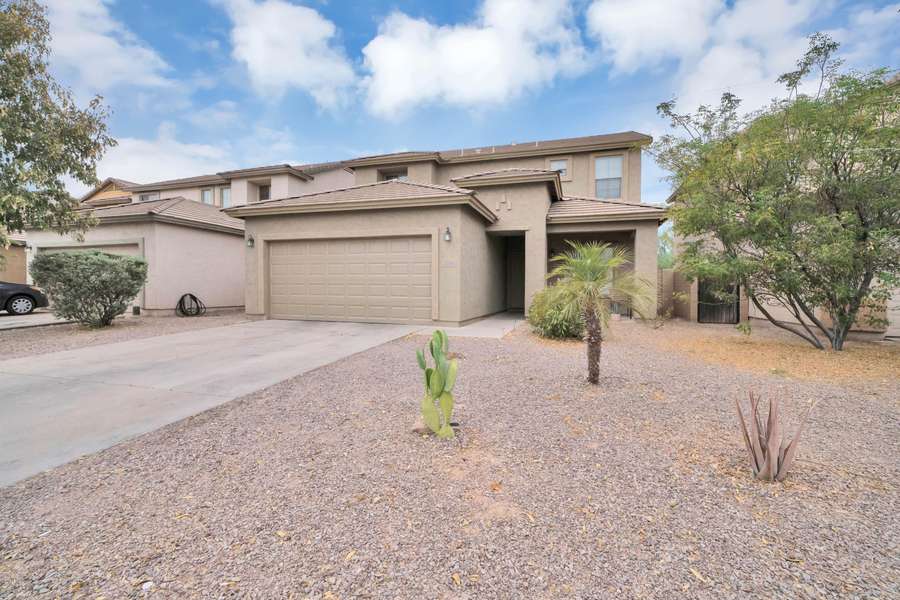 41566 N SALIX Drive, San Tan Valley, AZ 85140