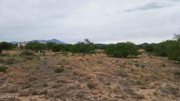 9066 S Honeysuckle  Farm Trail #8D, Tucson, AZ 85735