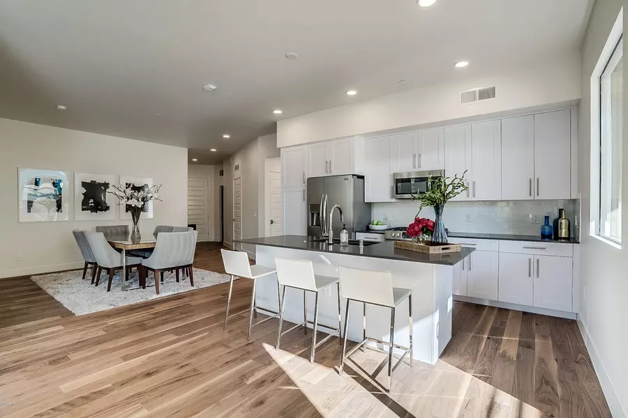 7300 E EARLL Drive #3015, Scottsdale, AZ 85251