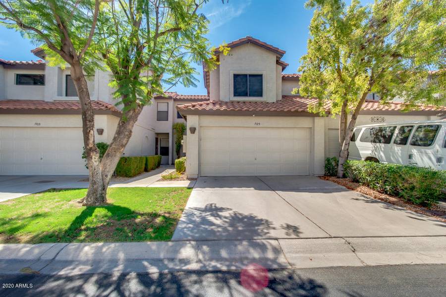 705 S SAINT MARTIN Drive, Gilbert, AZ 85233