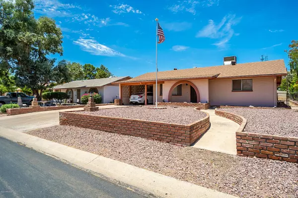 8216 E 2nd Avenue, Mesa, AZ 85208