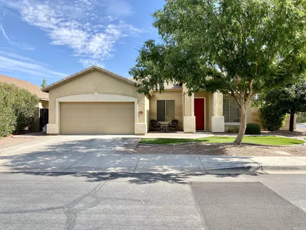 4414 E CHERRY HILLS Drive, Chandler, AZ 85249