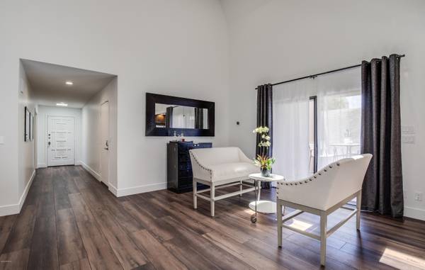 Phoenix, AZ 85016,3046 E Claremont Avenue