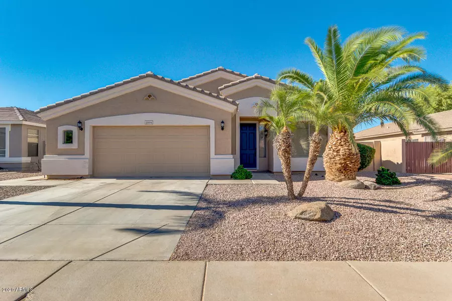 2104 E INDIAN WELLS Drive, Chandler, AZ 85249