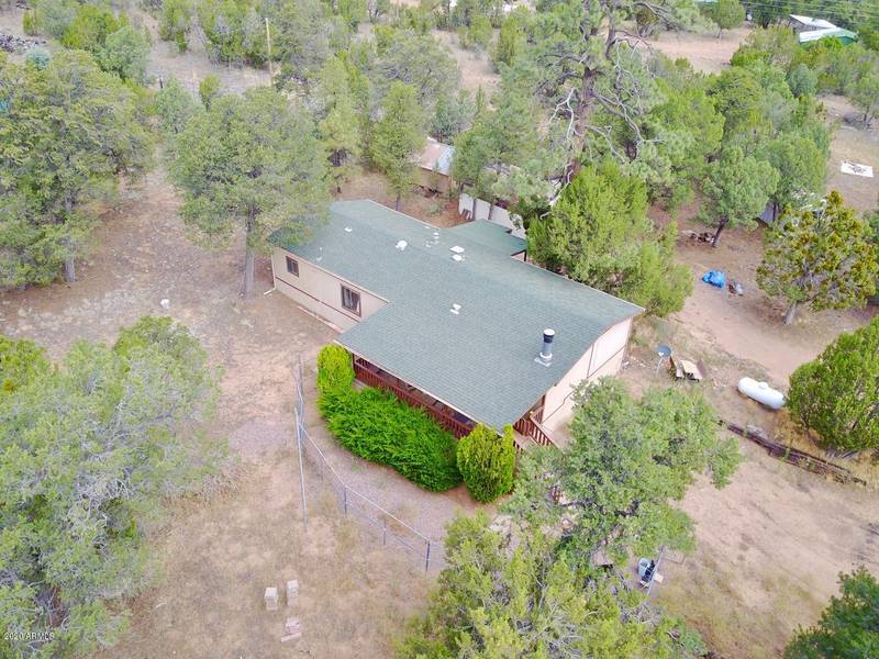 3092 Pinewood Drive, Overgaard, AZ 85933