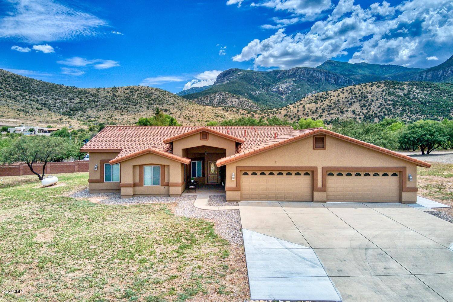 2574 E DARREN Drive, Hereford, AZ 85615