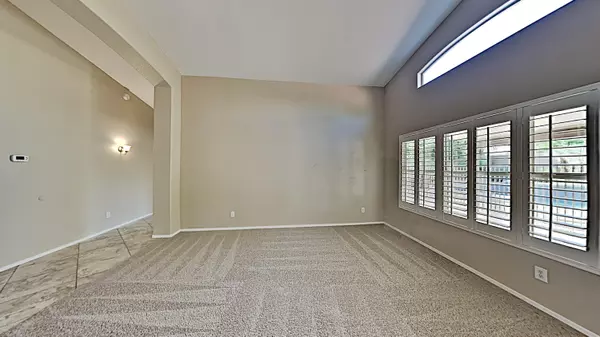 Tempe, AZ 85284,1124 W VERA Lane