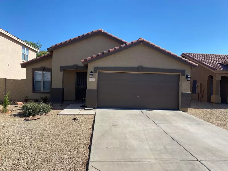 925 E SARATOGA Street, Gilbert, AZ 85296