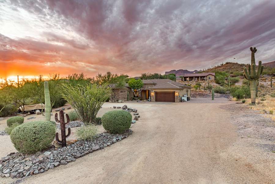 10290 E ENGEL CANYON Way, Gold Canyon, AZ 85118