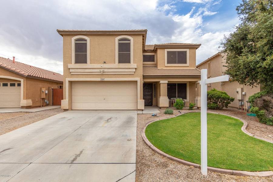 559 E MELANIE Street, San Tan Valley, AZ 85140