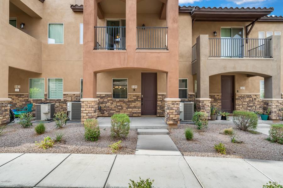 2821 S SKYLINE Drive #148, Mesa, AZ 85212