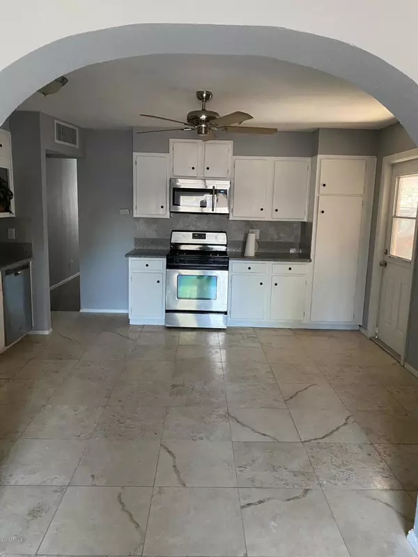 Phoenix, AZ 85029,3420 W ALTADENA Avenue