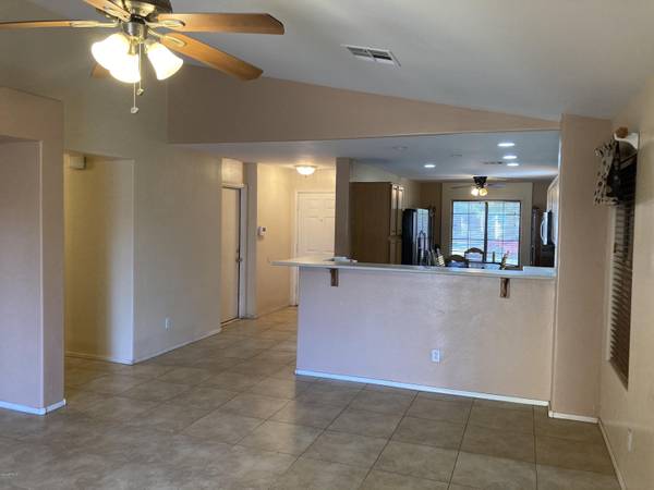 Tolleson, AZ 85353,8426 W HAMSTER Lane