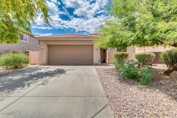 29528 N LITTLE LEAF Drive, San Tan Valley, AZ 85143