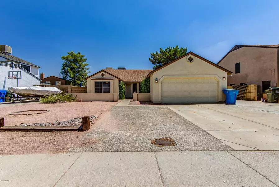 4337 W TOPEKA Drive, Glendale, AZ 85308