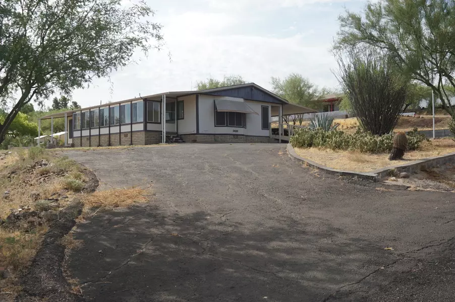 34811 S DESERT Cove, Black Canyon City, AZ 85324