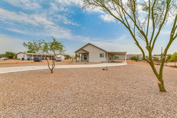 Apache Junction, AZ 85120,419 N IRONWOOD Drive