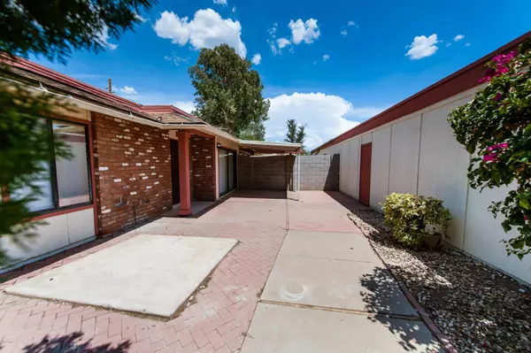 4934 W PUGET Avenue, Glendale, AZ 85302