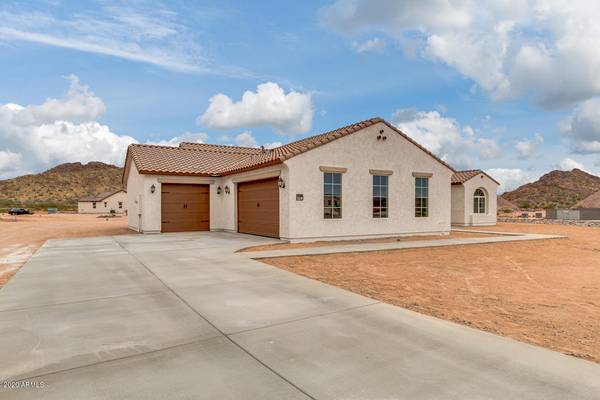 San Tan Valley, AZ 85143,509 W DUNDY Street