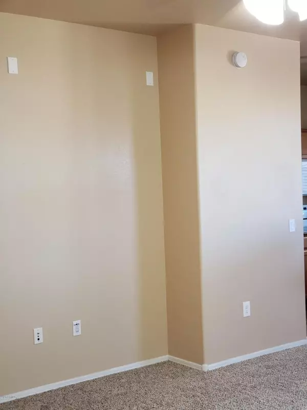Tempe, AZ 85288,2402 E 5TH Street #1733