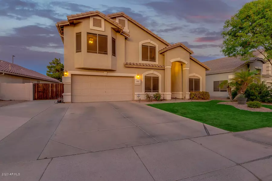 1445 N QUAIL Lane, Gilbert, AZ 85233