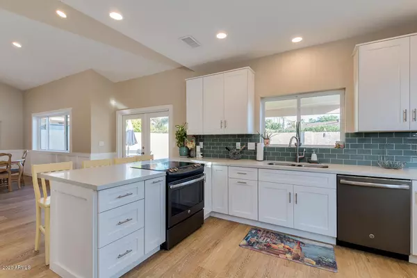 Scottsdale, AZ 85254,5509 E PARADISE Drive