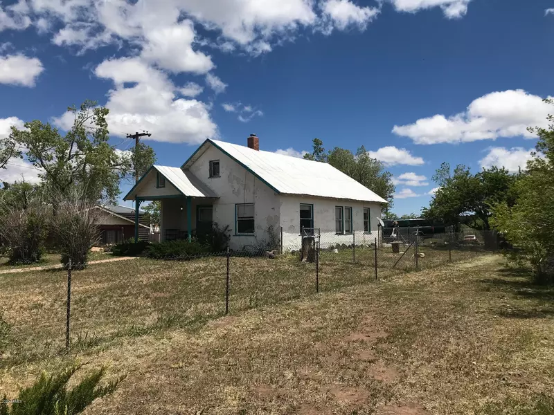 41 N WHITE MOUNTAIN Road, Show Low, AZ 85901